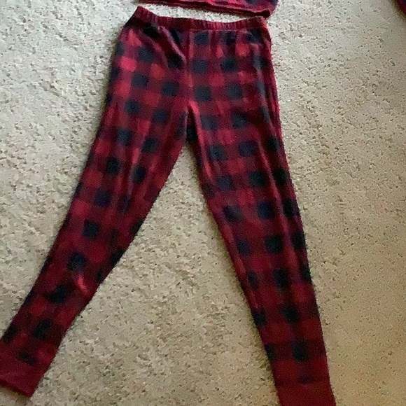 Plaid print two piece kids pajamas - Picture 3 of 10